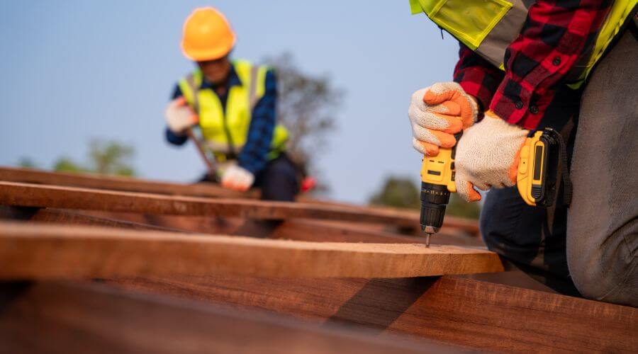 Expert Emergency Roof Repairs services in Maywood, NE